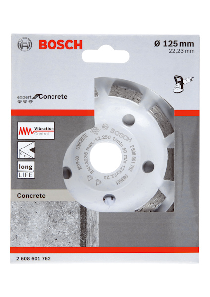 Förpackning med Bosch betongkapskiva, 125 mm, med olika produktinformation och märkningar.