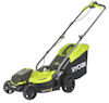 Grön och svart gräsklippare med uppsamlare och justerbart handtag. Märket "RYOBI" syns på uppsamlaren.