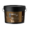 Svart hink med etikett "Transparent H2O Wood Oil Plus". Innehåller illustration av träolja.